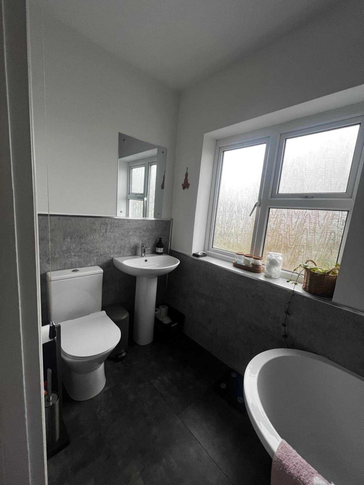 Warm And Cosy City Centre Home Near Train Station Chichester Extérieur photo